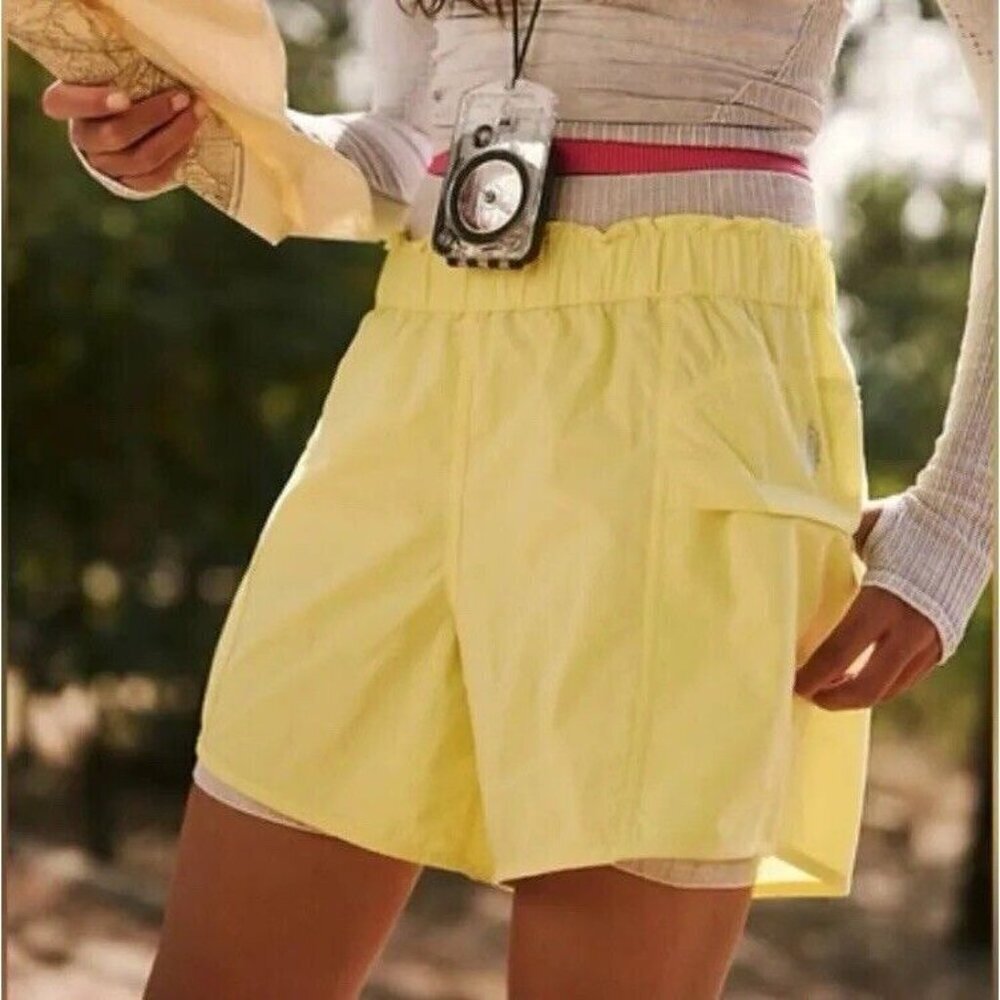 NWT Free People FP Movement Women's In The Wild Shorts Glow Yellow Size Medium - Picture 1 of 6